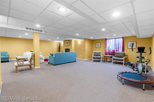 5664 Murphy Court, Warren, MI 48092