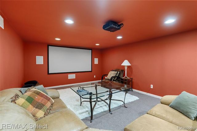 5664 Murphy Court, Warren, MI 48092