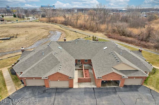 5664 Murphy Court, Warren, MI 48092