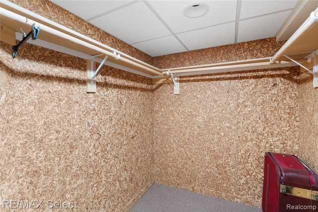 5664 Murphy Court, Warren, MI 48092