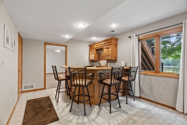 6427 Deerwood Lane, Lino Lakes, MN 55014