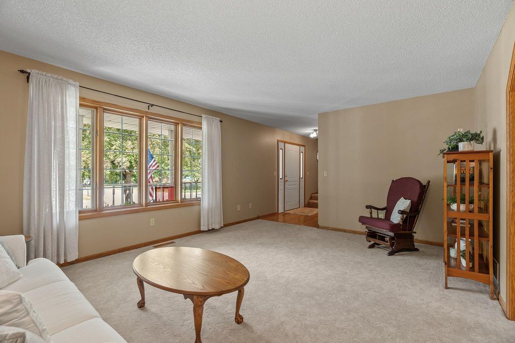 6427 Deerwood Lane, Lino Lakes, MN 55014 — photo 3
