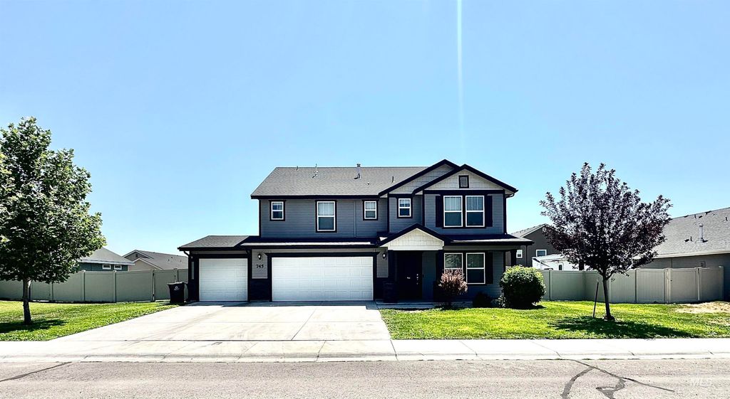 745 SW Inby, Mountain Home, ID 83647 photo 3