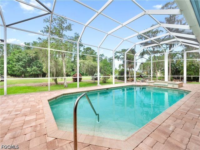 8160 Glenfinnan CIR, Fort Myers, FL 33912