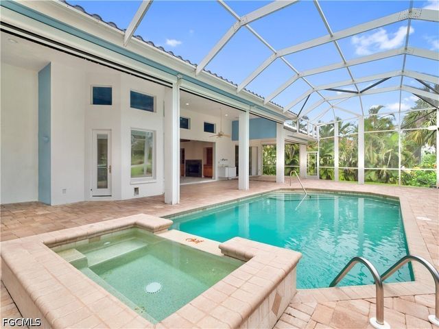 8160 Glenfinnan CIR, Fort Myers, FL 33912