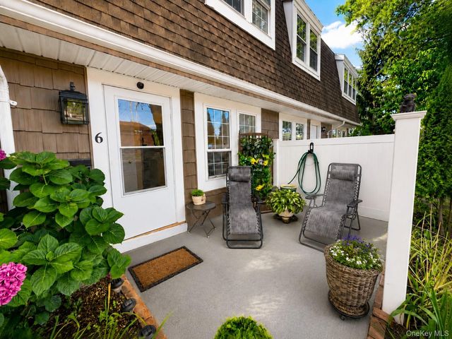 6 Whalers Cove, Babylon, NY 11702