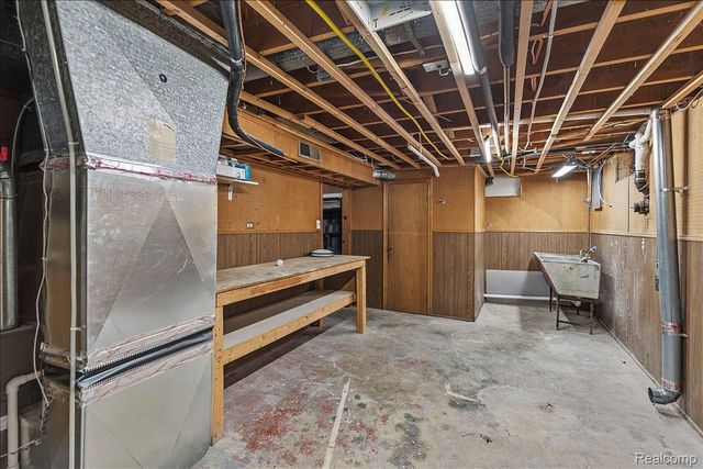 2160 Phillips Road, Auburn Hills, MI 48326