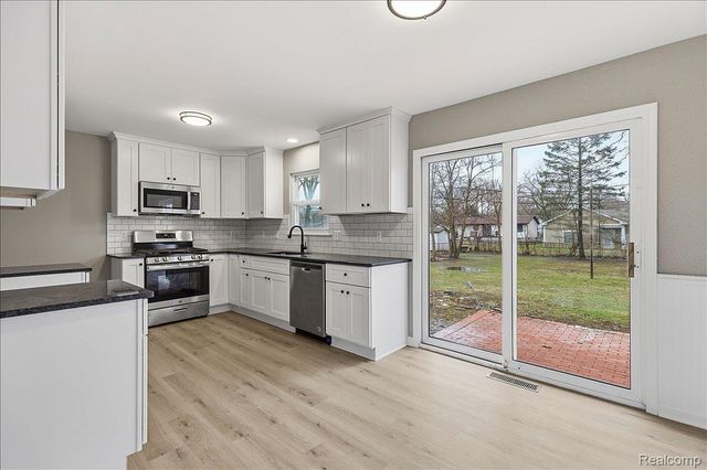 2160 Phillips Road, Auburn Hills, MI 48326