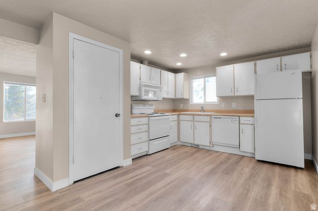 2333 E CLIFF SWALLOW DR, Sandy, UT 84093