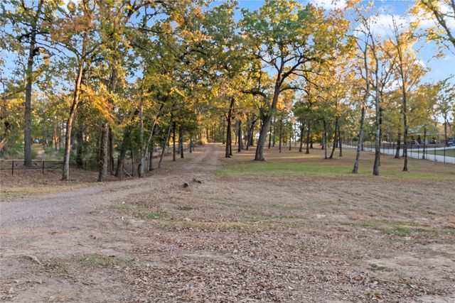 6001 Melba Drive, Malakoff, TX 75148