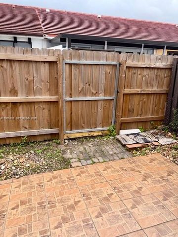 13410 SW 16th Ln 13410, Miami, FL 33175