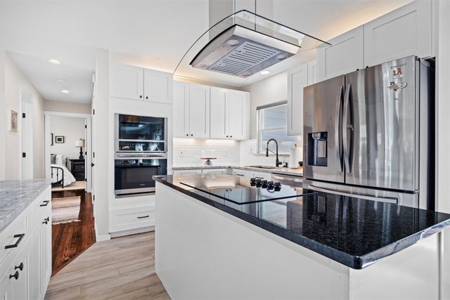 6341 Kenwick Avenue, Fort Worth, TX 76116