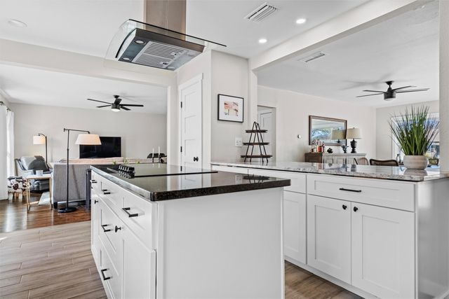 6341 Kenwick Avenue, Fort Worth, TX 76116