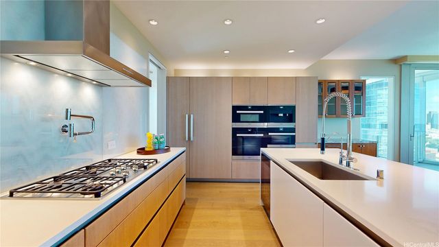 1118 Ala Moana Boulevard 1606, Honolulu, HI 96814