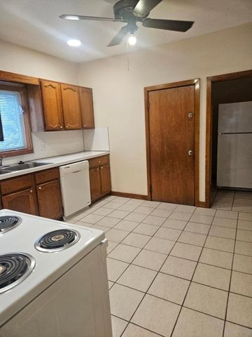 32 Valley 1, Everett, MA 02149