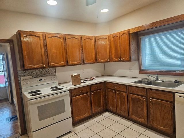 32 Valley 1, Everett, MA 02149