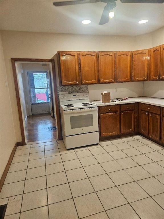 32 Valley 1, Everett, MA 02149