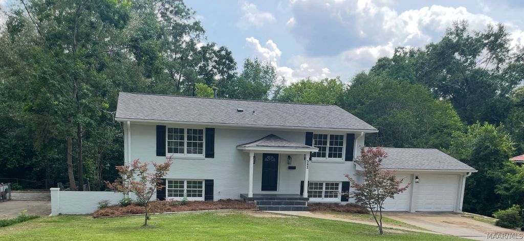 382 Holly Ridge Drive, Montgomery, AL 36109