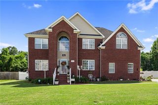 220 Woodhaven DR, Suffolk, VA 23435