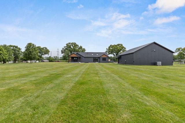 20872 State Line Road, Edwardsburg, MI 49112