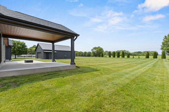 20872 State Line Road, Edwardsburg, MI 49112
