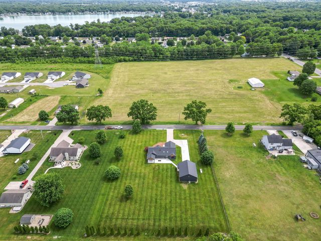 20872 State Line Road, Edwardsburg, MI 49112