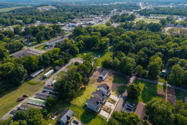 320 Mitchell St, Clarksville, TN 37042