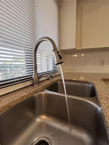 5816 MONROE ROAD, Venice, FL 34293