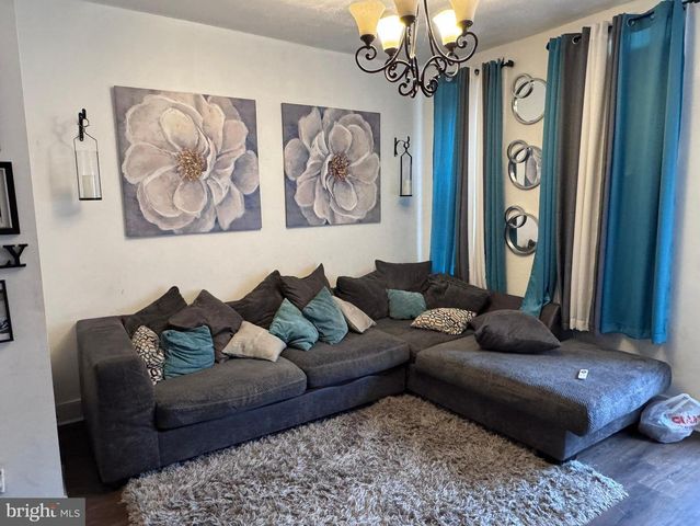 430 E WALNUT ST, York, PA 17403