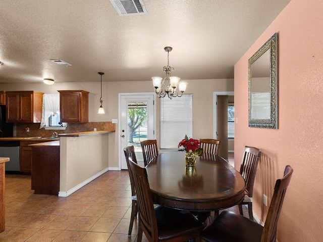 792 County Road 4213, Decatur, TX 76234