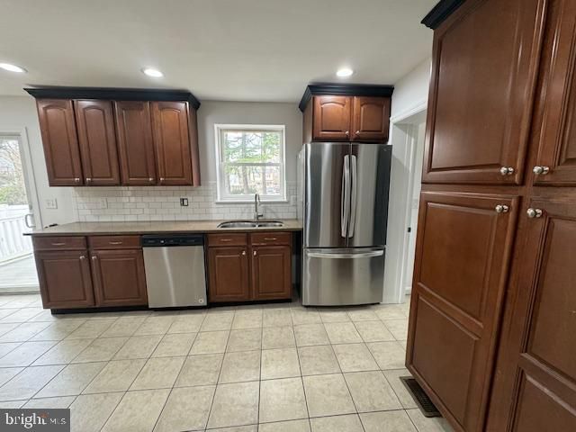8 COOPER AVE, Cherry Hill, NJ 08002