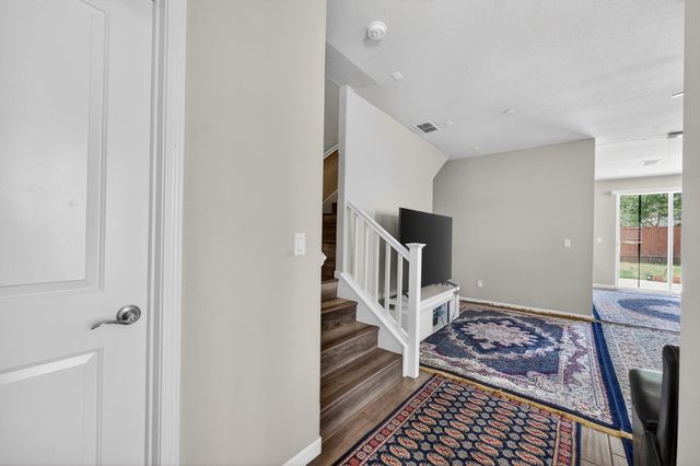 1211 Golden Angel Way, Sacramento, CA 95838
