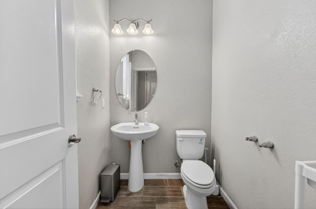 1211 Golden Angel Way, Sacramento, CA 95838