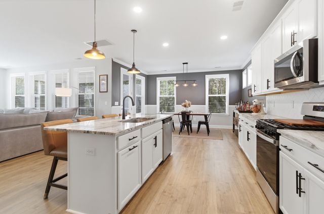 107 Abbey Terrace Road, Moncks Corner, SC 29461