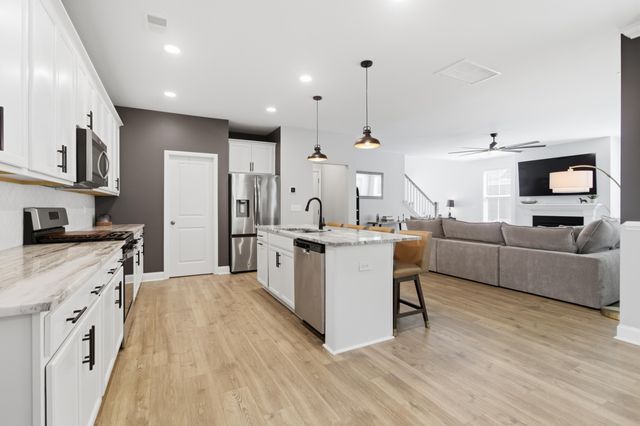 107 Abbey Terrace Road, Moncks Corner, SC 29461