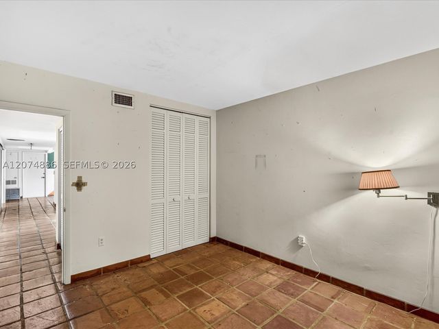 5710 SW 89th Ave, Miami, FL 33173