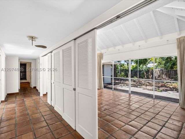 5710 SW 89th Ave, Miami, FL 33173