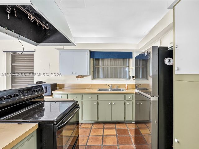 5710 SW 89th Ave, Miami, FL 33173