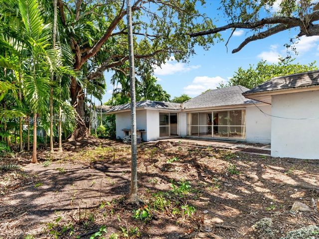 5710 SW 89th Ave, Miami, FL 33173