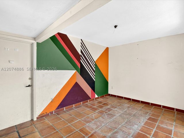 5710 SW 89th Ave, Miami, FL 33173