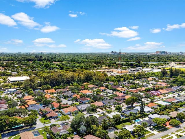 5710 SW 89th Ave, Miami, FL 33173