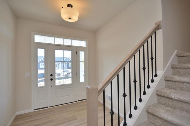 8246 Bluebird COURT, Mequon, WI 53097