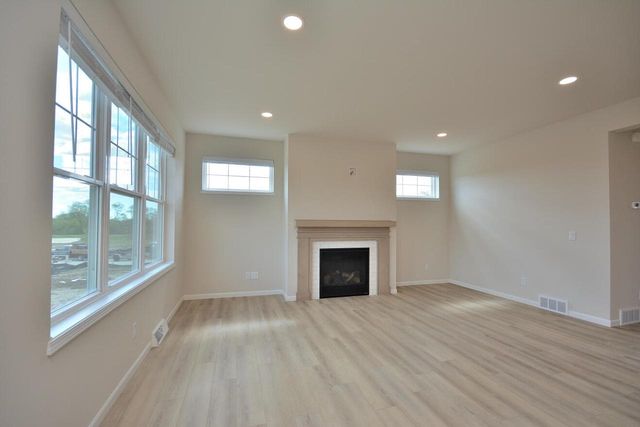 8246 Bluebird COURT, Mequon, WI 53097