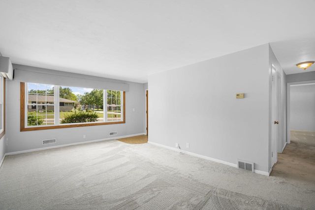 N86W17451 Joss PLACE, Menomonee Falls, WI 53051