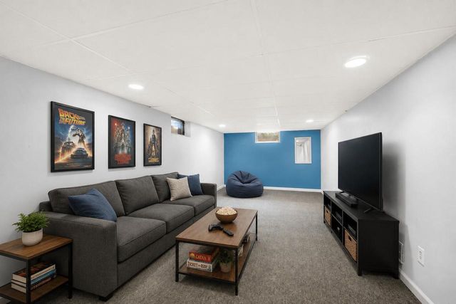 N86W17451 Joss PLACE, Menomonee Falls, WI 53051