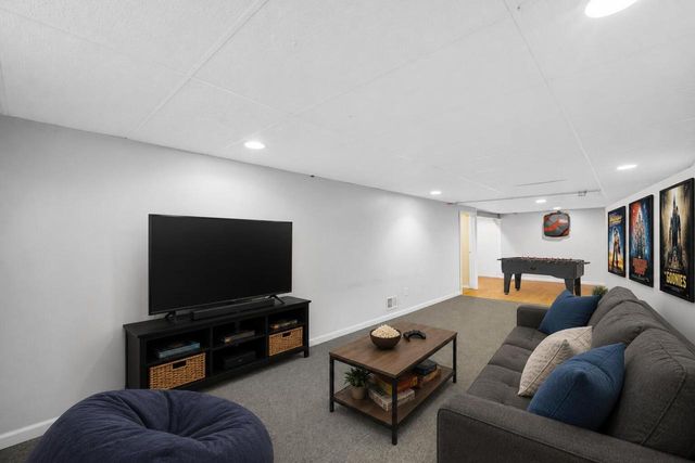 N86W17451 Joss PLACE, Menomonee Falls, WI 53051