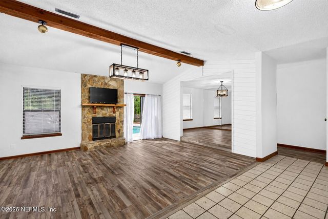 1305 LAKE ASBURY Drive, Green Cove Springs, FL 32043