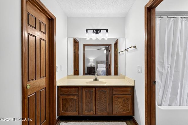 1305 LAKE ASBURY Drive, Green Cove Springs, FL 32043