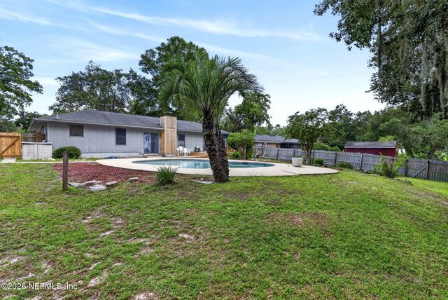 1305 LAKE ASBURY Drive, Green Cove Springs, FL 32043