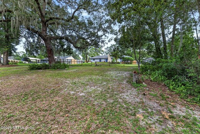1305 LAKE ASBURY Drive, Green Cove Springs, FL 32043